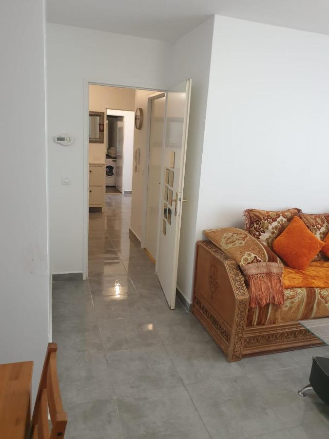 8 Rue Brise Echalas Saint-Denis  Exterior photo